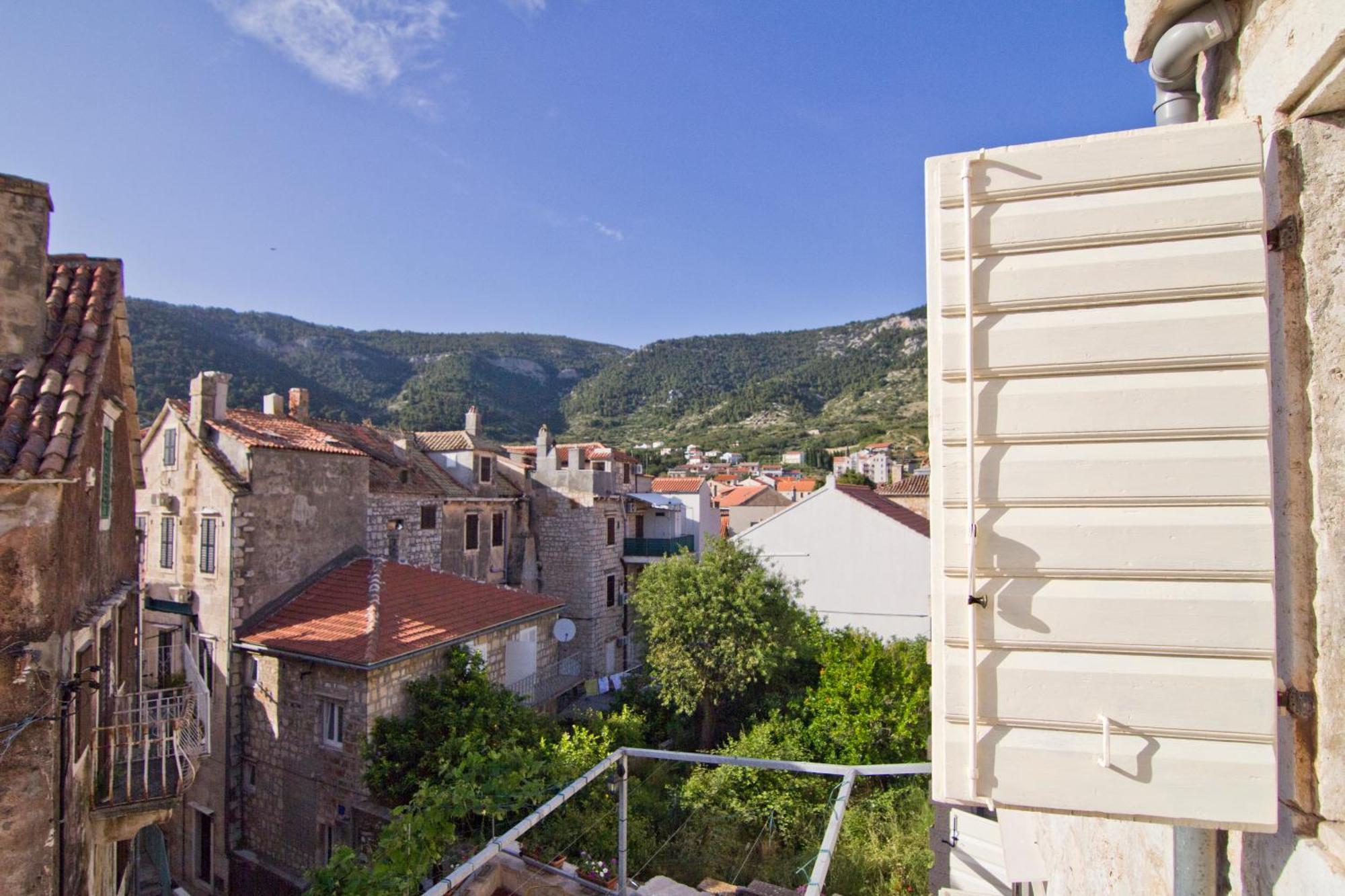 Apartments Donika Komiža Esterno foto