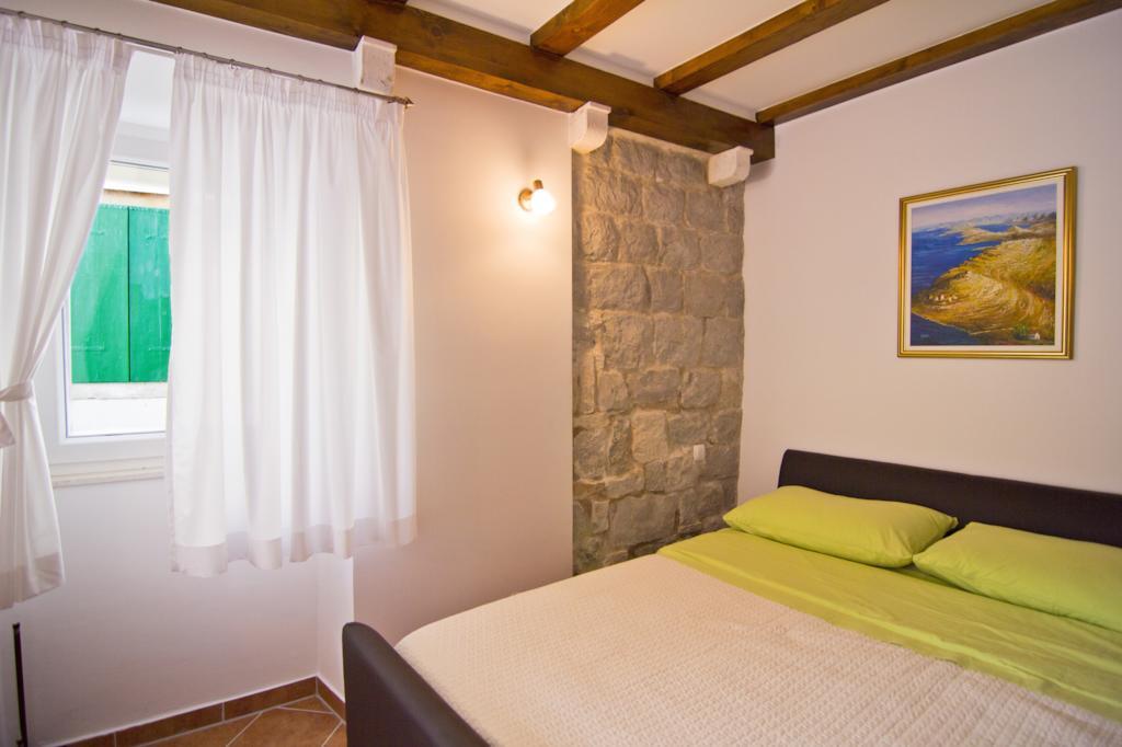 Apartments Donika Komiža Esterno foto